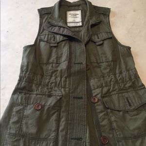 Sleeveless Utility Jacket